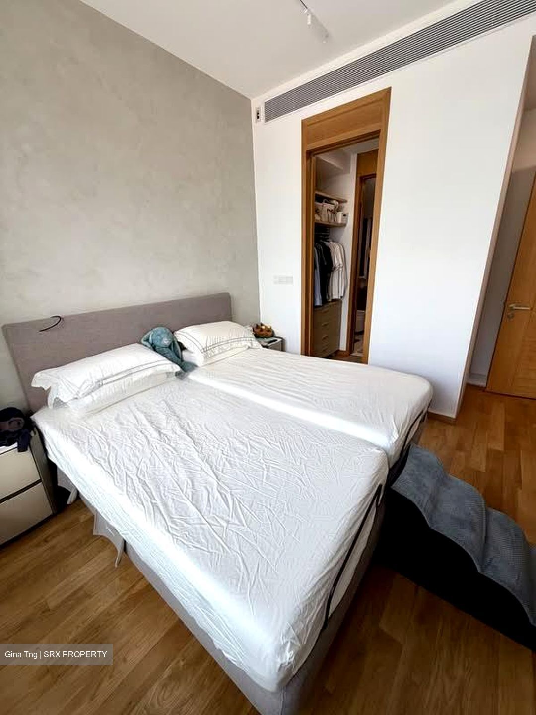 Concourse Skyline (D7), Apartment #547469831